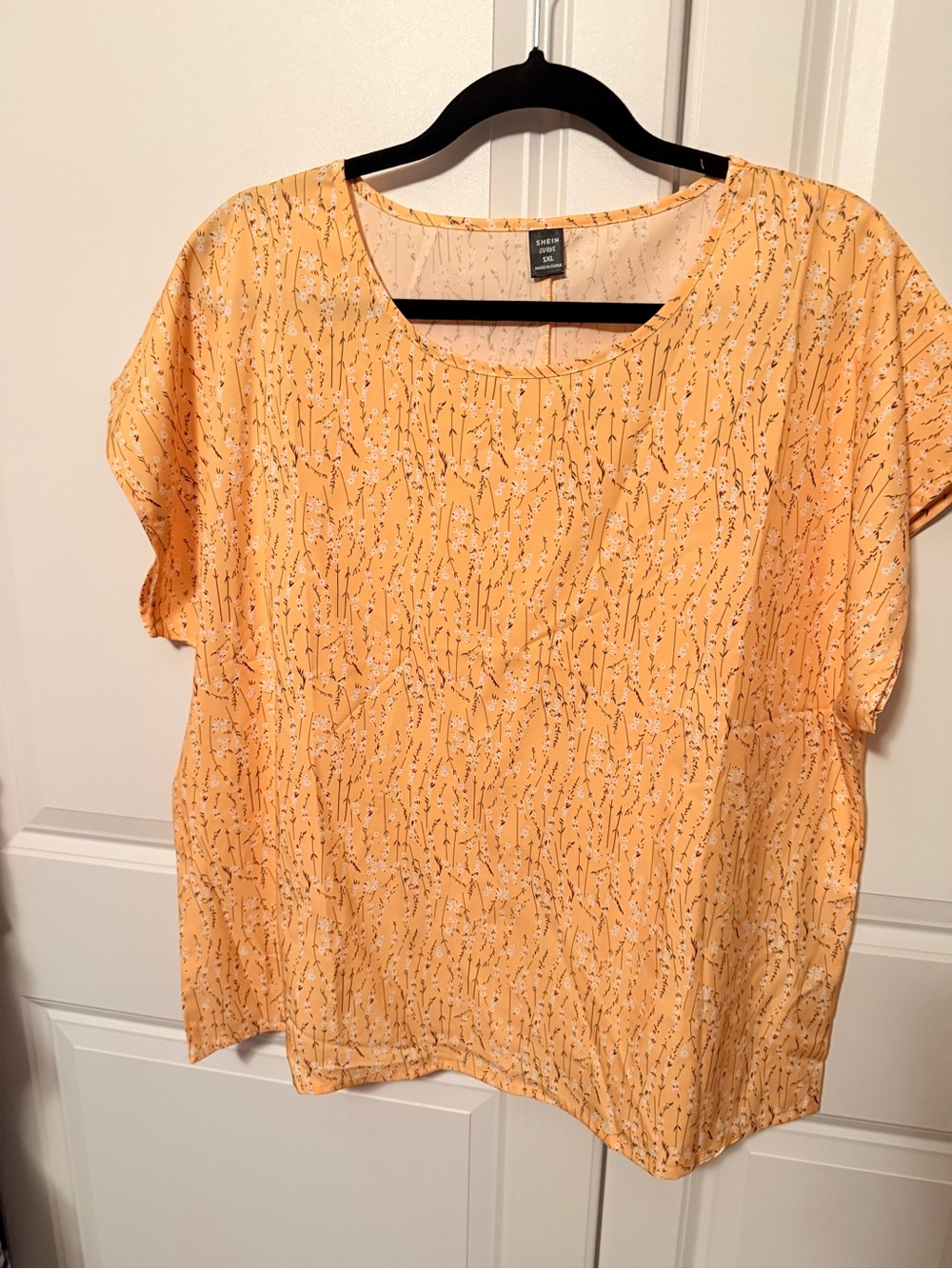 SHEIN yellow  Floral Short Sleeve Scoop Neck Blouse